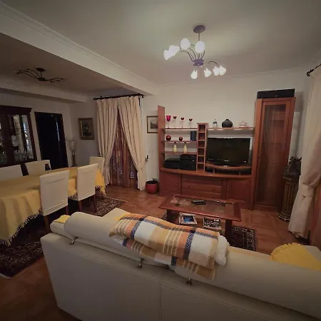 Semesterbostad Paz House *